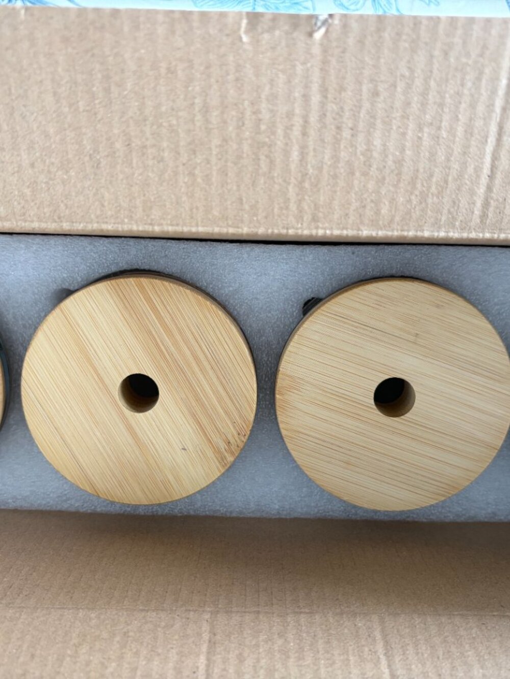 4 Pack Glass Drinking Cups w/ Bamboo Lids & Glass Straws New In Box - Picture 4 of 4